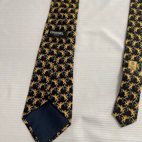CHANEL PARIS Classic Luxury Black Cherub Angel Necktie 100% Silk Made in Italy - Picture 3 of 9